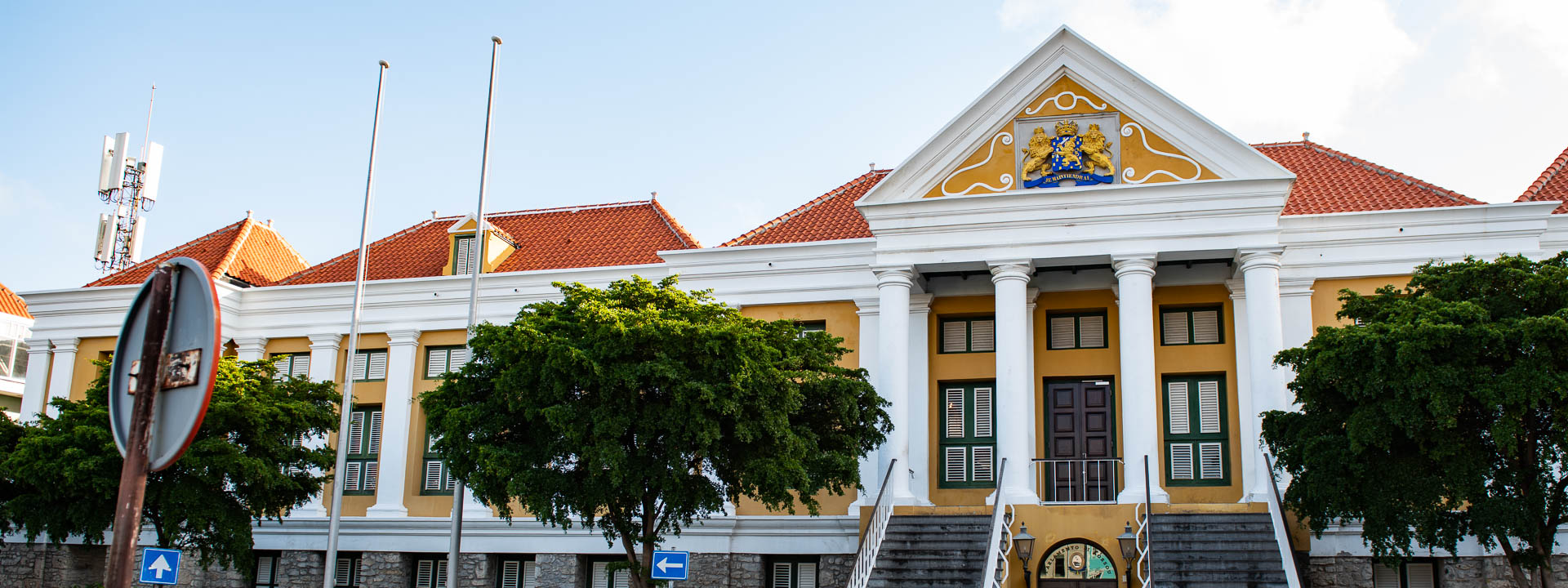 Public Governance and Corporate Governance